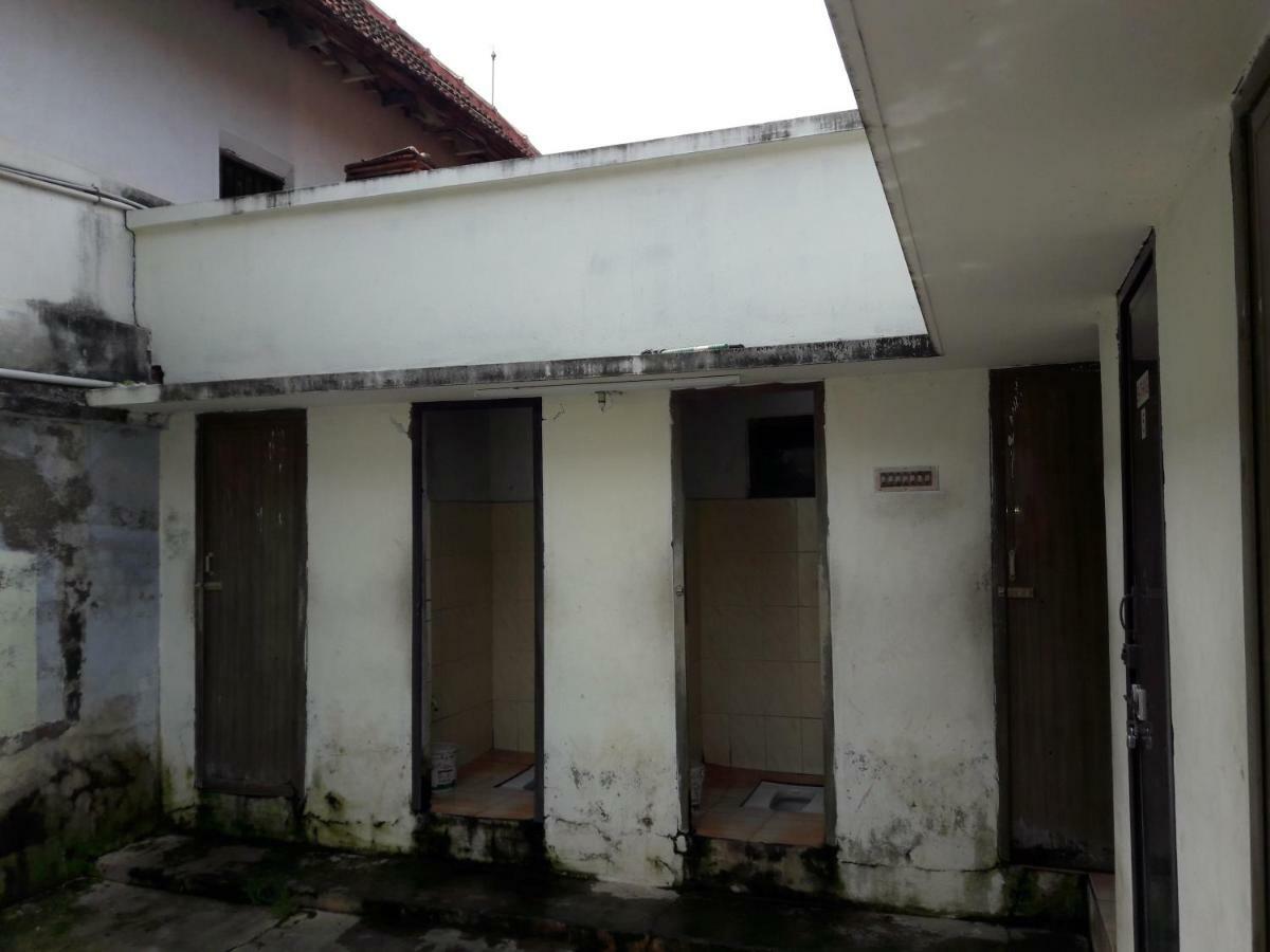 Devasthanam Lodge Thiruvananthapuram Екстер'єр фото
